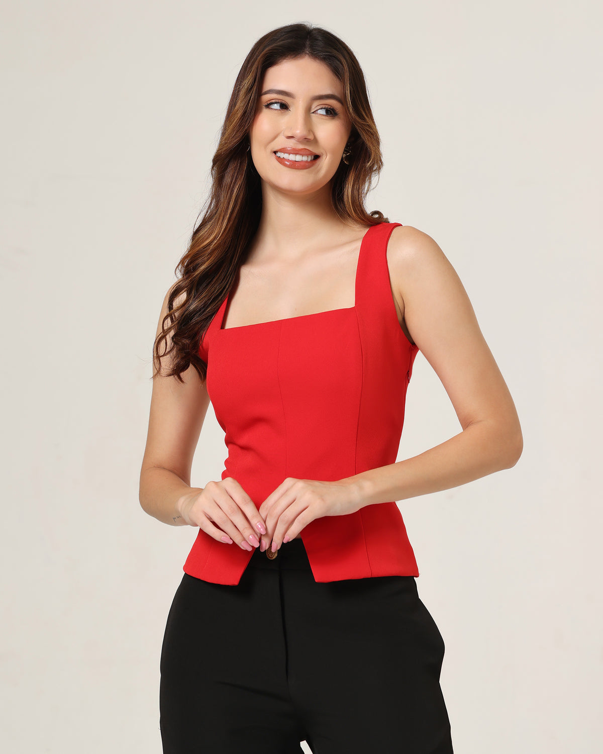 [Red] Mira Top Model front side with smile